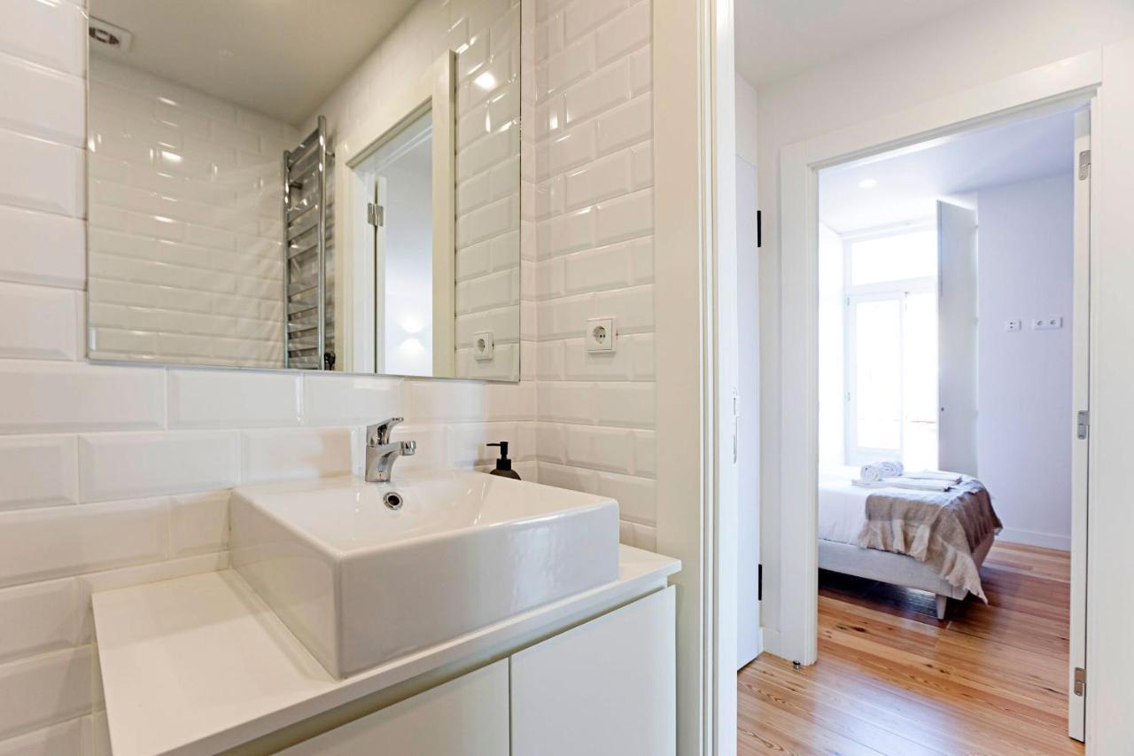 Stunning Duplex Near River By Lovelystay Porto Zewnętrze zdjęcie